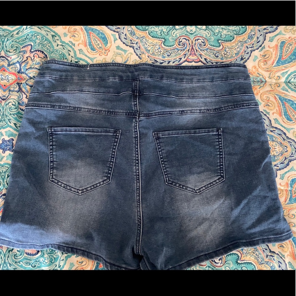 High Rise Denim Shorts - Picture 2 of 2